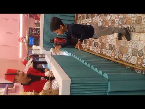 My 5 years old vs the Turquish ice cream man