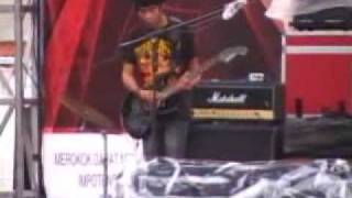 Download lagu shibuya band makassar mp3