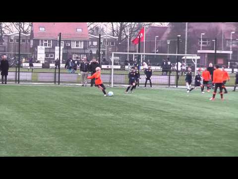 1 dec 2012 DHSC E3 - VV De Meern E5 com 1-10 Gijs op lat