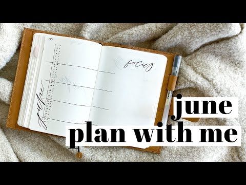 JUNE 2020 PLAN WITH ME // staying ORGANIZED & PRODUCTIVE in my MINIMALIST CALLIGRAPHY BULLET JOURNAL