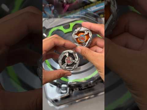 TALON PTERA VS VIPER TAIL!! Hasbro vs Takara Tomy Beyblade X Showdown #beybladex #shorts