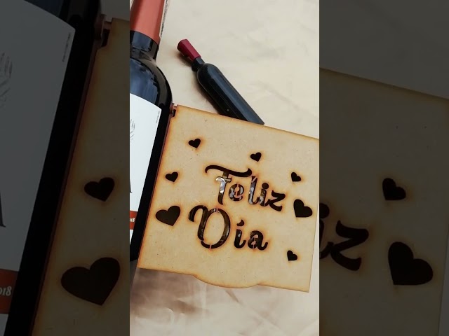 Vídeo relacionado con Genérico Botella de Vino Personalizada Caja Regalo Pareja Amigo Amiga Novio Novia San Valentín Cumpleaños (Blanco Verdejo, Solo Botella)