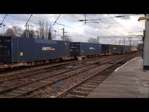 (HD) DB Schenker 92024 departing Carlisle on 4M63 3rd January 2014
