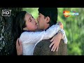 बरसात के मौसम में आमिर खान और करिश्मा �
