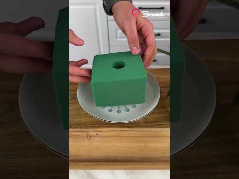 Turn a wine bottle into a floral gift surprise 🌸🍾 #creative #floral #gift #christmasvibes