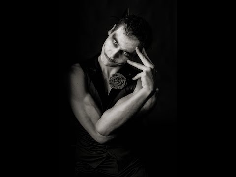 Andrey MoRArU - Anyway Production: Mondial Du Cirque De Demain 2016. "Black Feather".