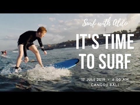 SURF WITH ALDO || Beginner Lesson at Surfschool Batu Bolong, Canggu, Bali, Indonesia