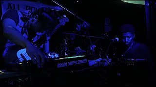 Algiers - Cry of the Martyrs / Old Girl