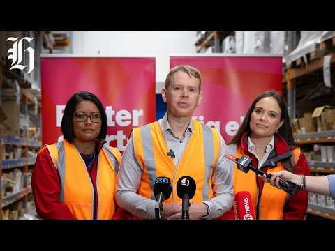 Thumbnail for NZ Herald Live: Chris Hipkins speaks to media