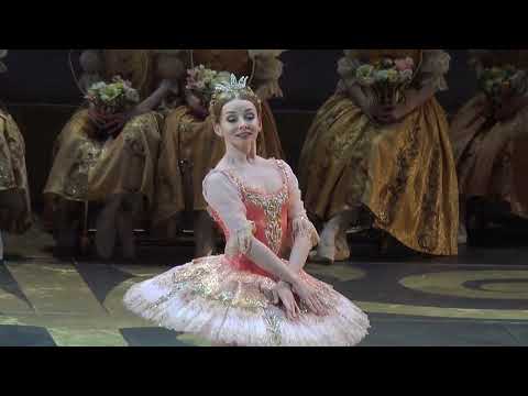 Evgenia Obraztsova  (Bolshoi Ballet) Rose Adagio, Sleeping Beauty