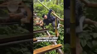 Download lagu jatuh dari tangga dengan estetik #hiburan #lucu #terjatuh mp3