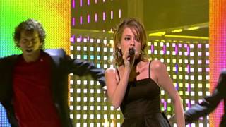 Renske singing &quot;Working My Way Back To You Babe&quot; by The Spinners - Liveshow 1 - Idols season 3
