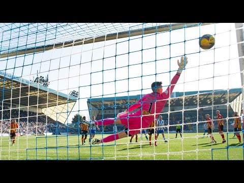 💫 Pick It Out! Kyle Lafferty curls home exquisite free-kick v Partick Thistle