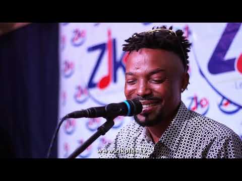 Robat King chante en live Histoire ya Dego et Hadisi