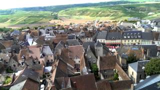 preview picture of video 'Vue de Sancerre depuis la tour du château de la ville'