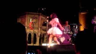 Something In The Way You Are- Kimbra live at Union Chapel (19/09/2012)