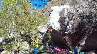 Video thumbnail of Problem A (Le Pinze, Campeggio), 7b. Val Masino
