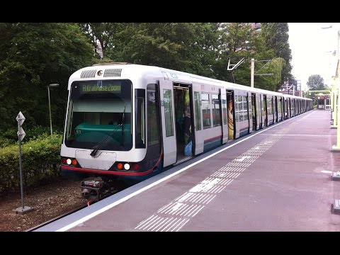 RET Metro Type S vertrekt op Binnenhof richting Kralingse Zoom! + ''luchtalarm!''