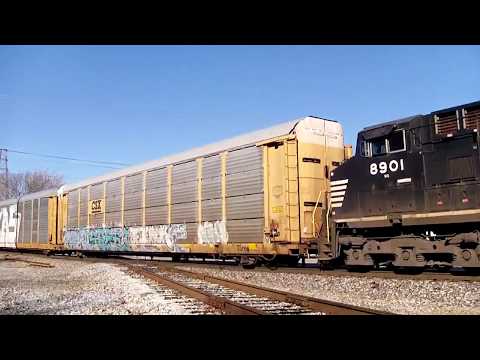 NS 272 @ LOGANSPORT, IN 11 1 15 NS 9062 NS 8901