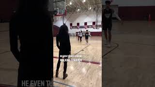 She came home to surprise her brother after not seeing him for 3 years ❤️👏