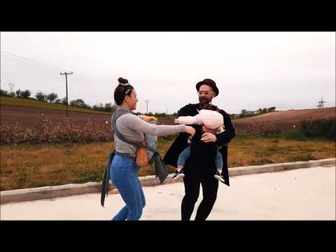 Antonis & Hara - Salsa Babywearing