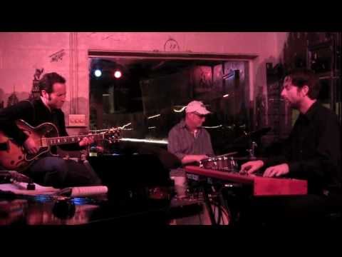live music: Carlos Pino Trio