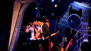 Suburban Legends - "Kiss The Girl (The Little Mermaid)" Live @ Disneyland! [29 September 2012]