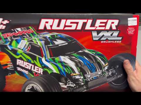 Traxxas Rustler 2wd Unboxing and first drive