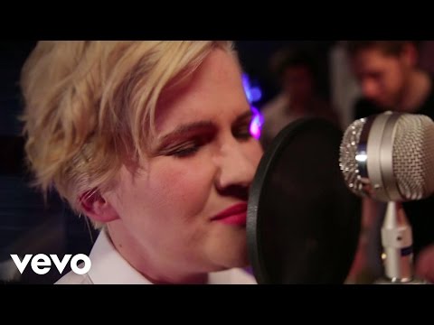 neoMoMo - Love Again ft. Curly Heads