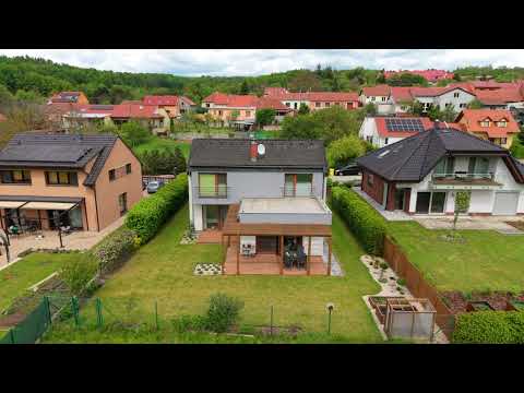 Video Rodinný dům 5+kk v malebné přírodě Moravského krasu, Hostěnice