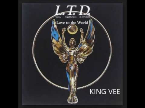 Video thumbnail for (Every Time I Turn Around) Back in Love Again (12" Mix)