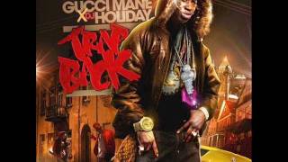 Walking Lick - Gucci Mane Feat. Waka Flocka