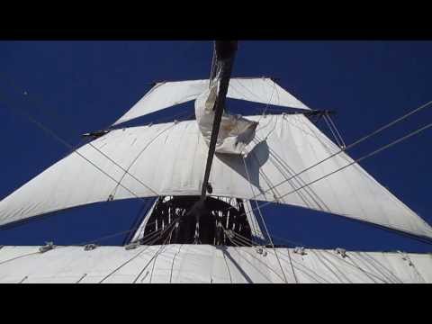 Setting the fore-royal!