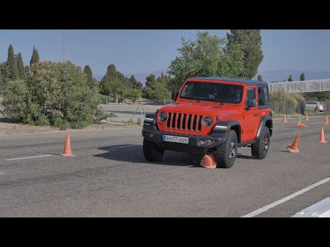 Jeep Wrangler Rubicon 2018 – Maniobra de esquiva (moose test) y eslalon | km77.com