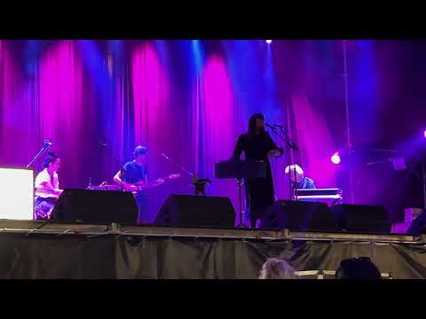 CAT POWER "These days" live Jardín de Invierno Música al Raso Zaragoza 2/7/2022