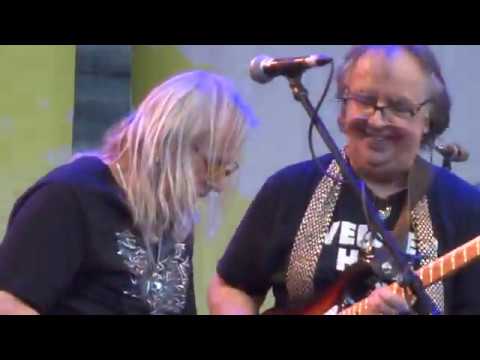 Sergio Dias (Os Mutantes) e Luiz Carlini - Sleep Walk (Festival BB Seguros 2019)