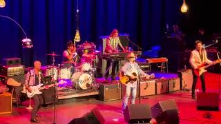 Dwight Yoakam - Crazy Little Thing Called Love
