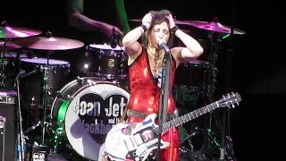 Joan Jett &amp; The Blackhearts - You Drive Me Wild - Live @ Xfinity Center