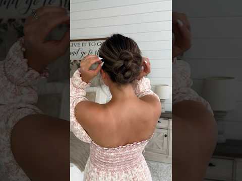 Rose bun🌹would you try this?#bunhairstyle #updohairstyles #hairupdo #easyhairstyles #cutehairstyles
