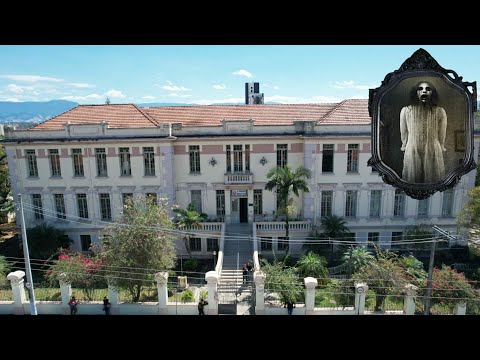 Would the GHOST OF THE BLONDE IN THE BATHROOM (MARI AUGUSTA) have the courage to enter?