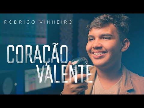 Rodrigo Vinheiro and Araújo Praise
