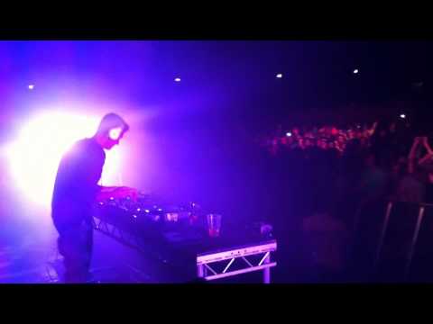 Tim Mason - Size Matters Silent Disco, Creamfields 2011 - RHCP "Otherside (Tim Mason Remix)"