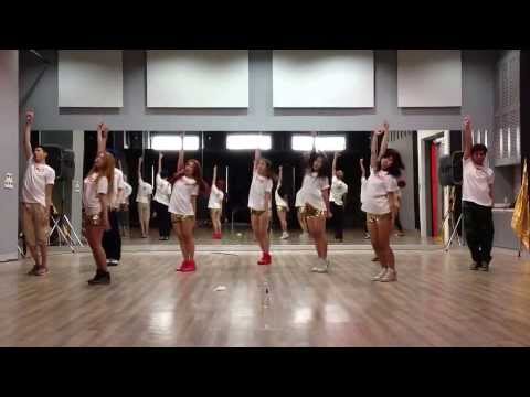 Deli Project cover K-Pop "Dance Practice Mono Music"