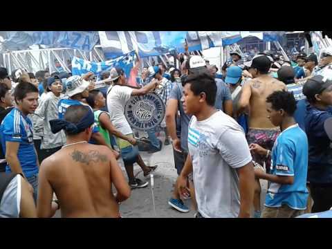 "Jamas podre olvidar ... Al C.S.E" Barra: Boca del Pozo • Club: Emelec • País: Ecuador
