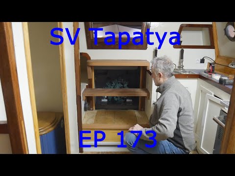More companionway, more deck fitting and a bit of electrics - SV Tapatya EP173