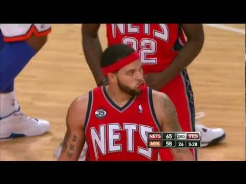 Deron Williams on Fire! Shoots 3 "3-Pointers" in Less Than a Minute @ Knicks MSG (2-20-12)