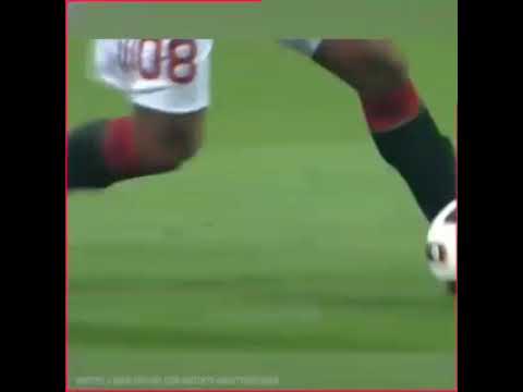 ronaldinho con brasil,brazil ronaldinho vs roberto carlos,ronaldinho comercial brasil