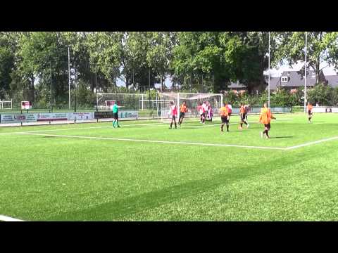 23 aug 2014 PVCV B1 - VV De Meern B1 bkr 0-9 Doelpunt Vinny (0-4)