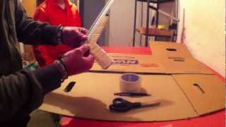 MAKE A CARDBOARD BOOMERANG