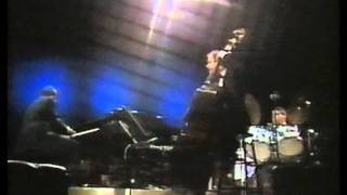 Grand Piano 1 - Oscar Peterson - Who Can I Turn To